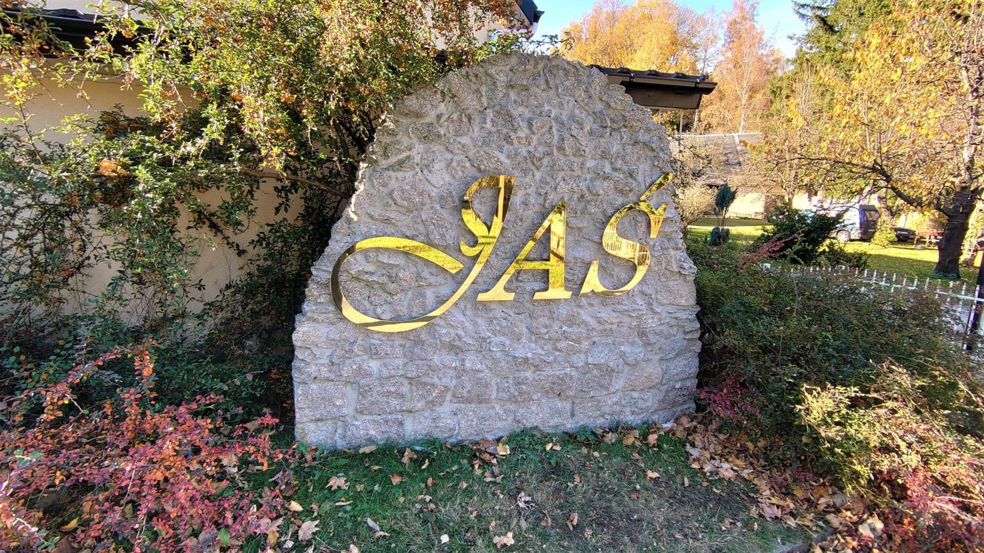 Gosciniec Jas -Sniadania I Obiadokolacje Szwedzki Stol W Cenie Bezplatny Parking 斯克拉斯卡波伦巴 外观 照片